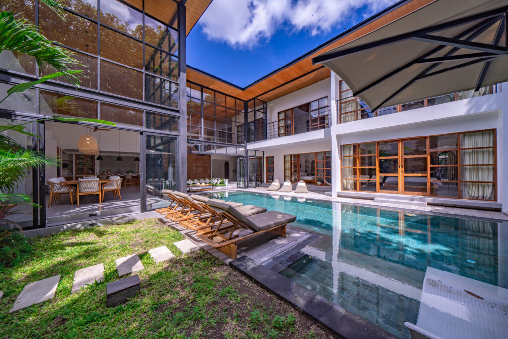 RiverFront Villa