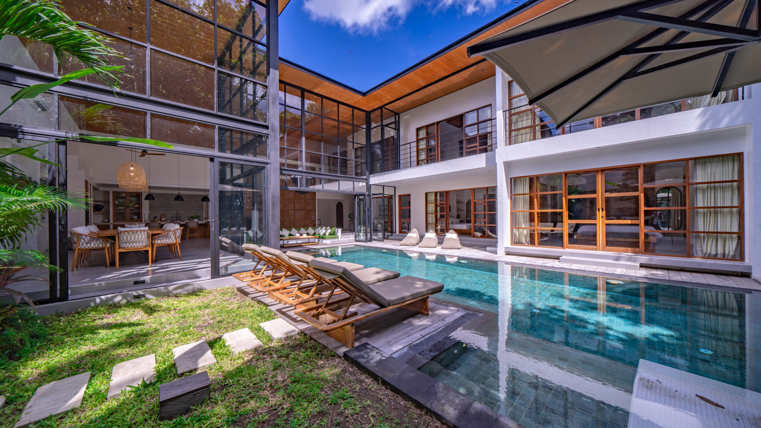 RiverFront Villa
